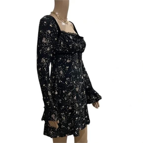 Free People Black and‎ Tan Floral Tess Mini Dress Bell Sleeves Size Large $128 - Picture 8 of 11